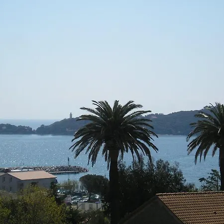 Apartment 2 Pieces Avec Piscine, Loggia Et Parking - Proche Port Et Plages De - Fr-1-335-174 *